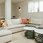 Bed & Breakfast Boutique - O House Hills