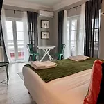 Bed & Breakfast Boutique - O House Hills