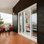Boutique - O House Hills 4*
