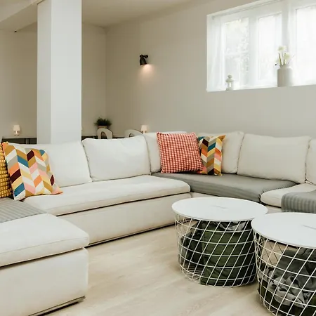 Nocleg ze śniadaniem Boutique - O House Hills