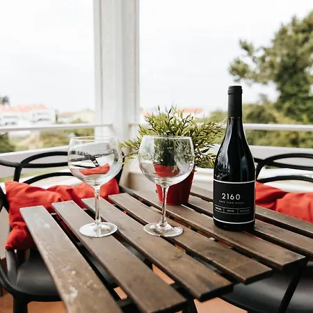 Alojamento de Acomodação e Pequeno-almoço Boutique - O House Hills 4*