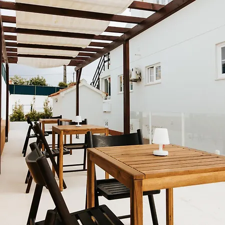 Alojamento de Acomodação e Pequeno-almoço Boutique - O House Hills